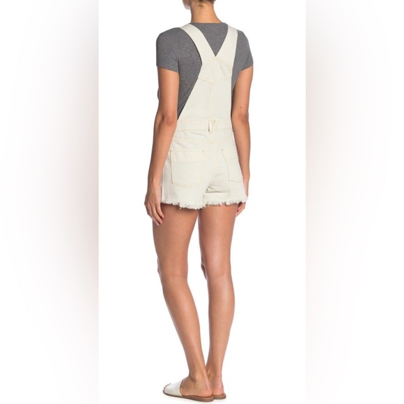 NWT We The Free Sun-kissed Off White Denim Short Overalls. Size 6. - Picture 2 of 12